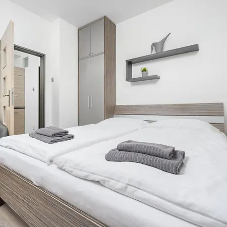 דירה Apartma Sungarden ליברץ