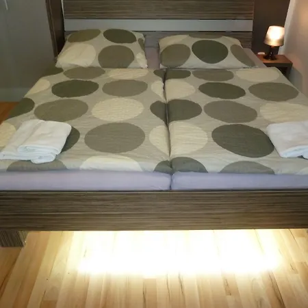 Apartma Sungarden דירה