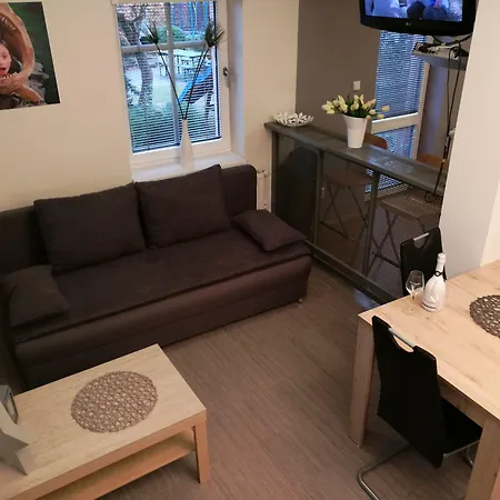 Apartma Sungarden דירה ליברץ