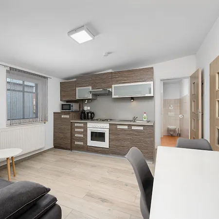 Apartma Sungarden * ליברץ