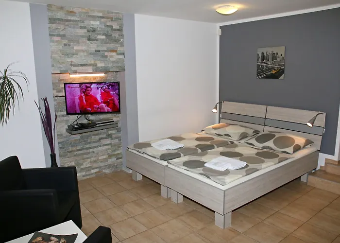 Apartma Sungarden דירה ליברץ