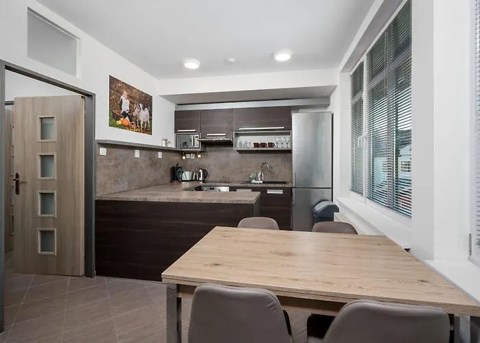 Apartma Sungarden דירה ליברץ